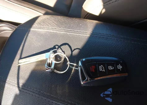 2013 Hyundai Santa Fe Sport from USA, damaged, VIN 5XYZU3LB7DG109226